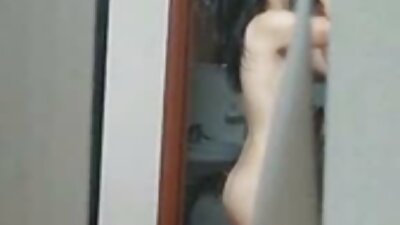 Πόρνη σύζυγος τσούλα μαμά ποζάρει γυμνό τριχωτό μουνί φωτογραφίες